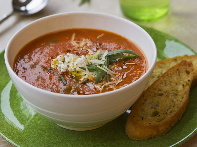 La soupe Solferino : découvrez l'histoire, la recette traditionnelle et les variantes régionales de cette soupe italienne copieuse